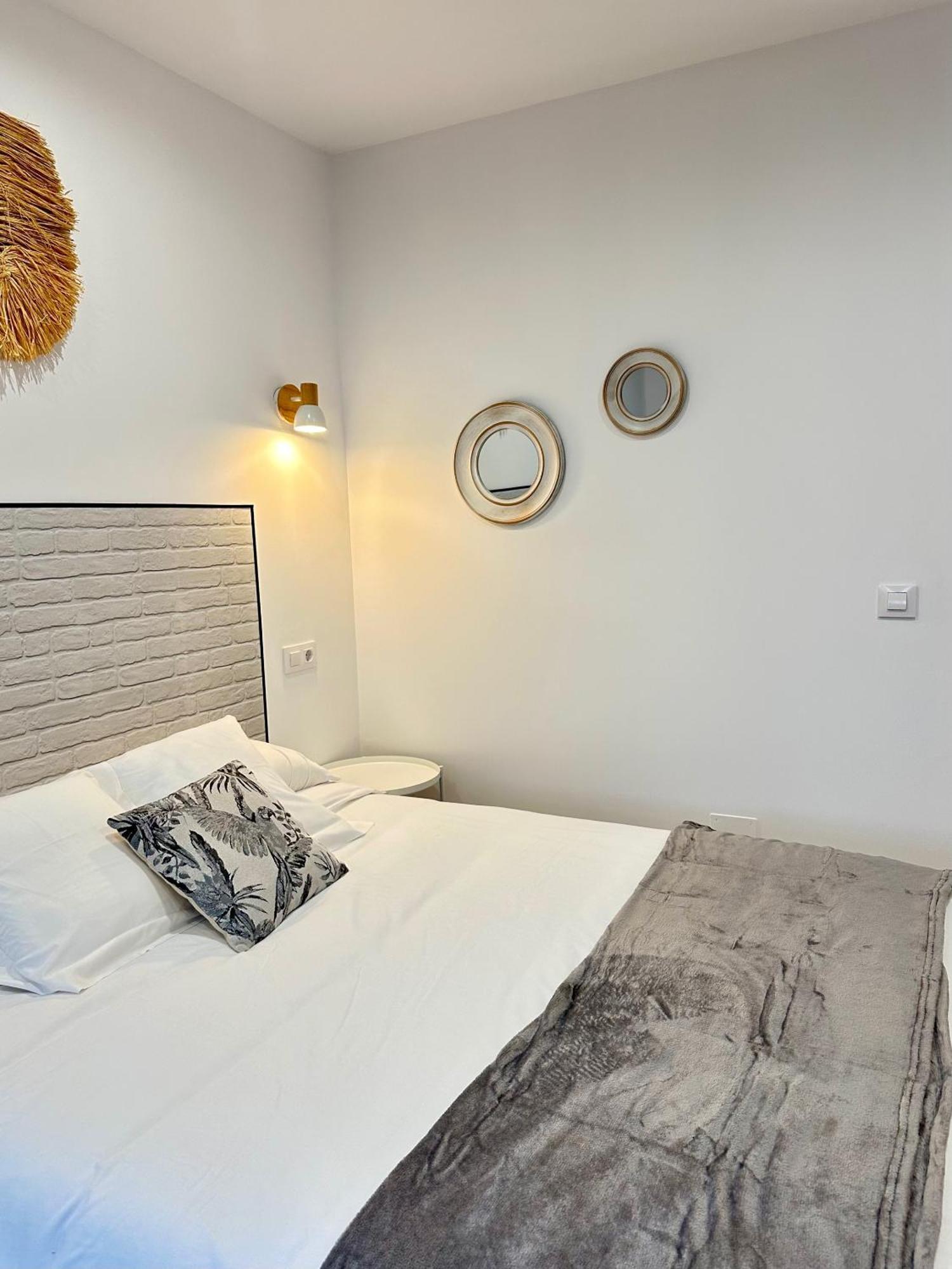 Apartamentos Val De コミージャス エクステリア 写真