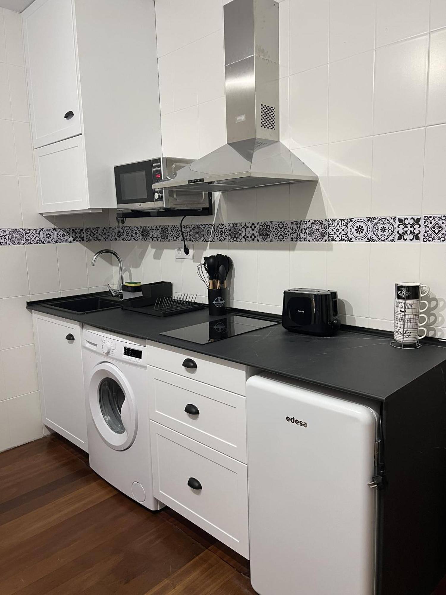 Apartamentos Val De コミージャス エクステリア 写真