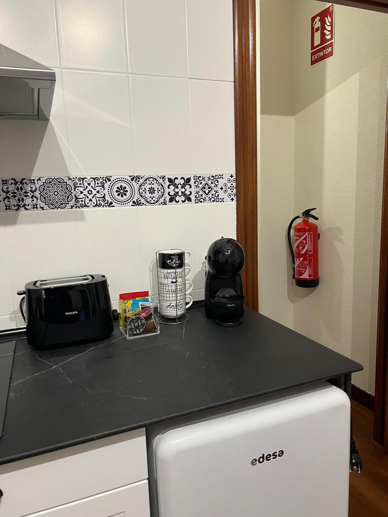 Apartamentos Val De コミージャス 部屋 写真